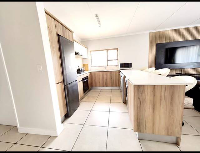 2 BEDROOM PROPERTY TO RENT IN LINBRO PARK